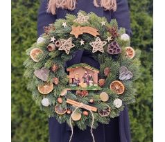 Vianočný veniec s betlehemom a LED osvetlením - priemer 40 cm